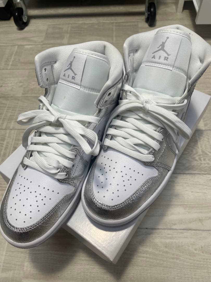 Nike Air Jordan 1 ホワイト/シルバー
