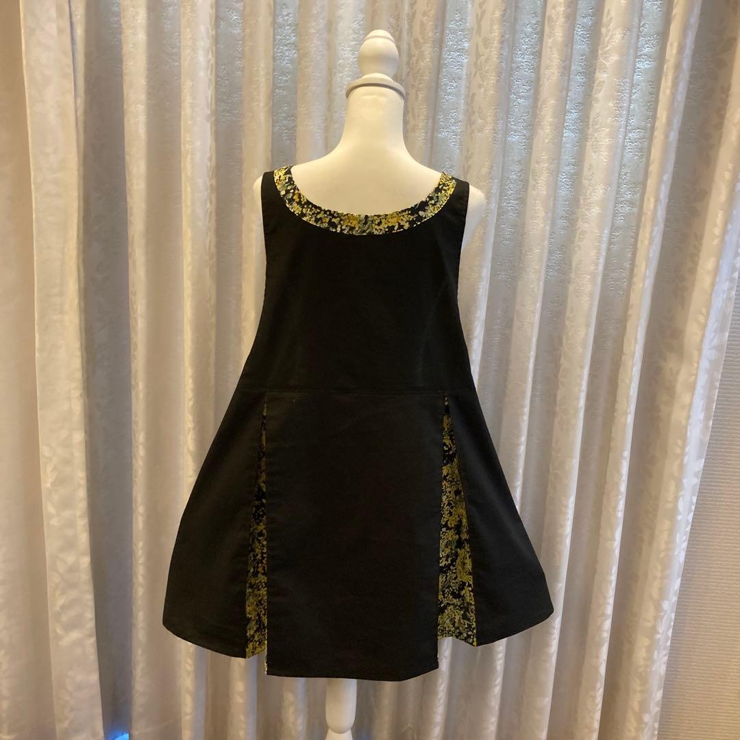 ハンドメイド　エプロン　保育士　介護士　専用