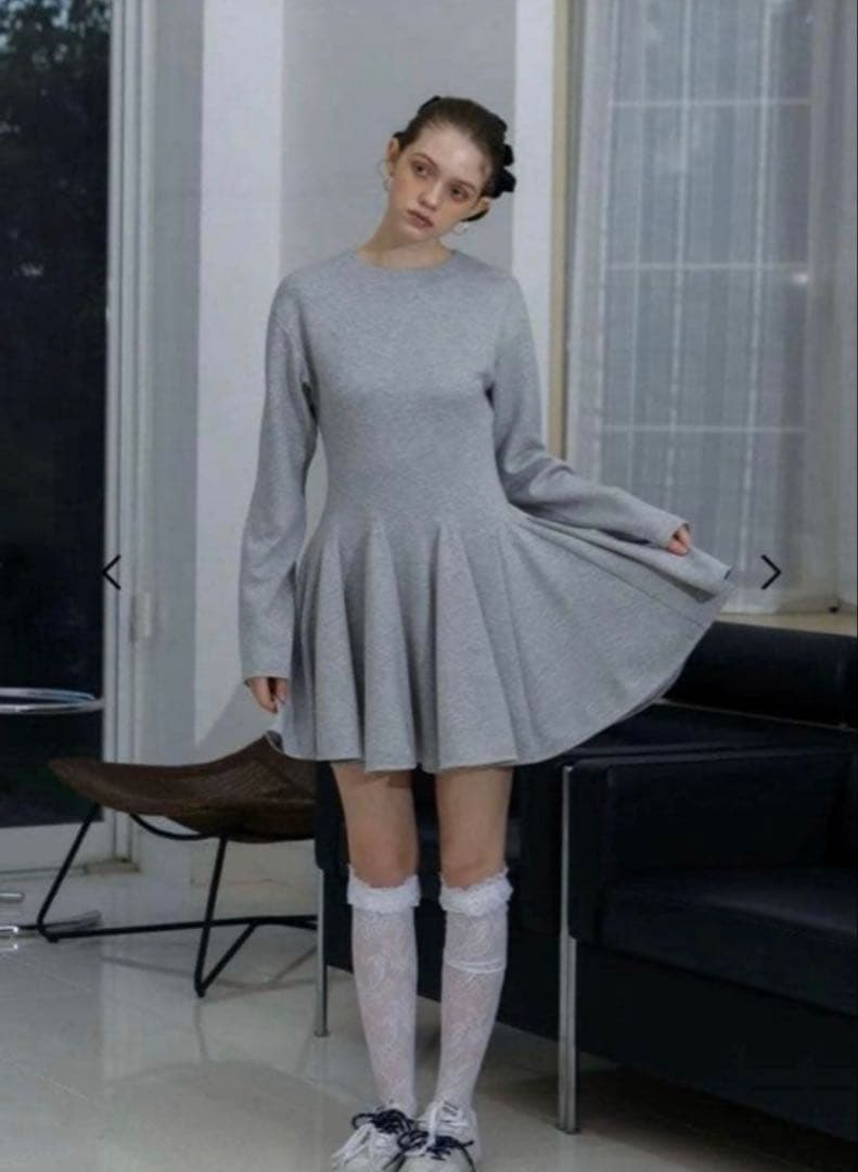 m*1様 THETOE Poros Flare Onepiece グレー