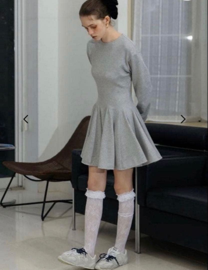 m*1様 THETOE Poros Flare Onepiece グレー