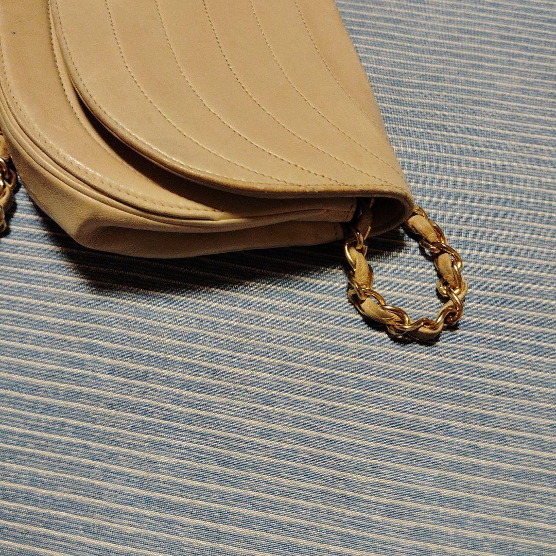 Chanel ハーフムーンショルダーバッグ ビンテージ