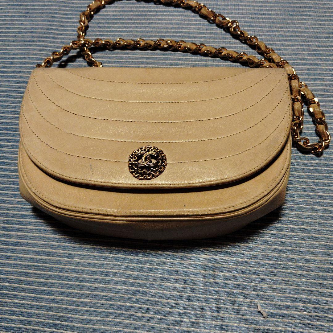 Chanel ハーフムーンショルダーバッグ ビンテージ