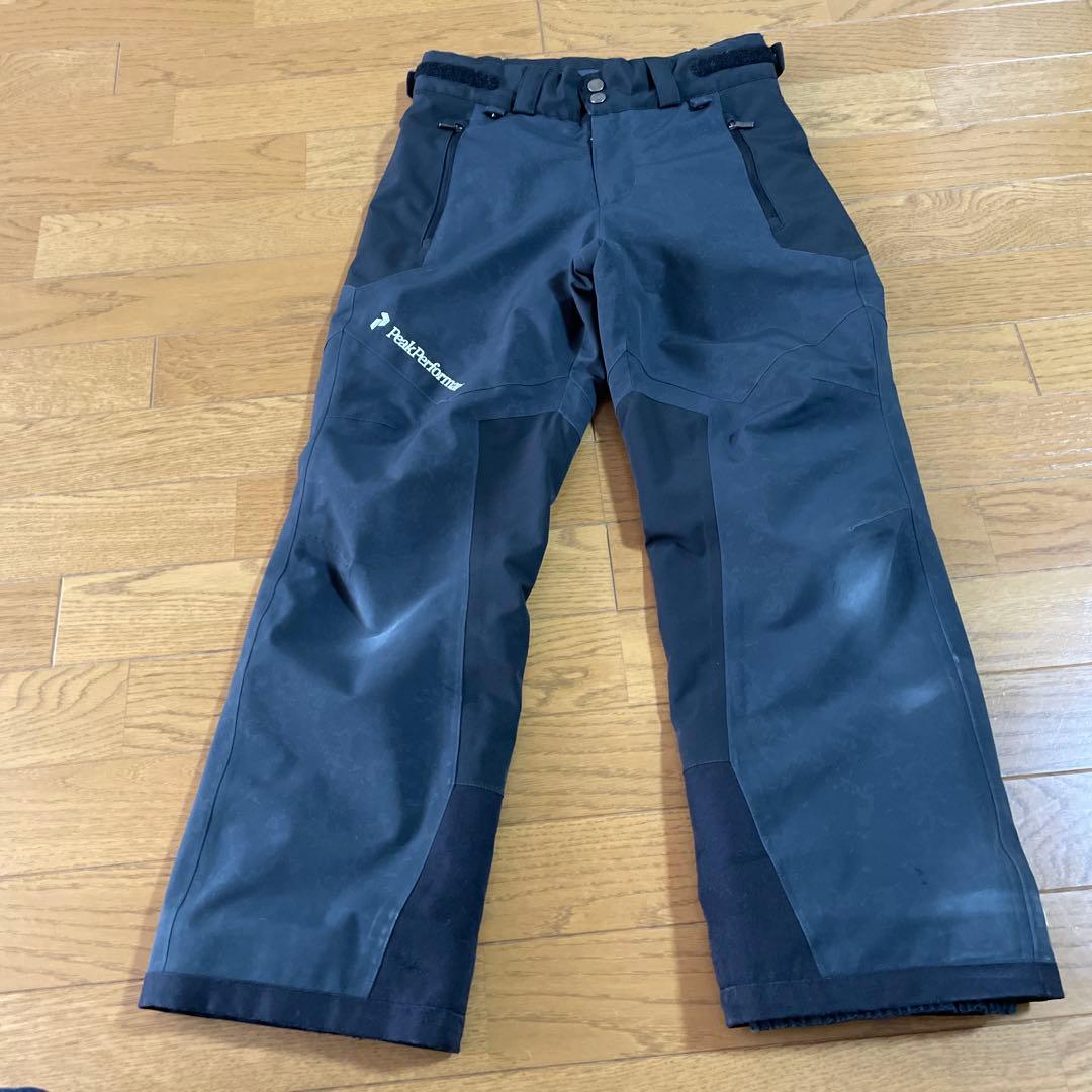 ピークパフォーマンス　Peak Performance ウェア上下　140 黒