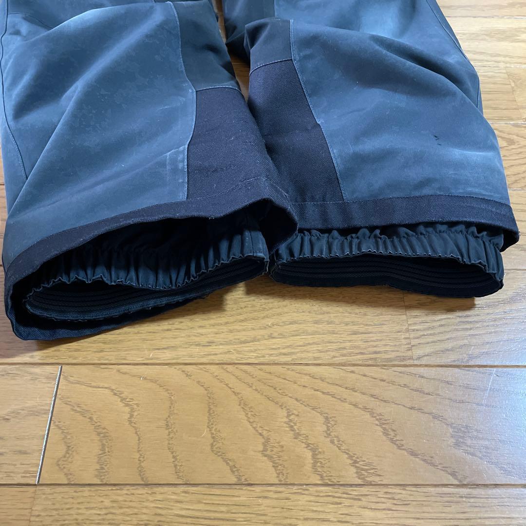 ピークパフォーマンス　Peak Performance ウェア上下　140 黒