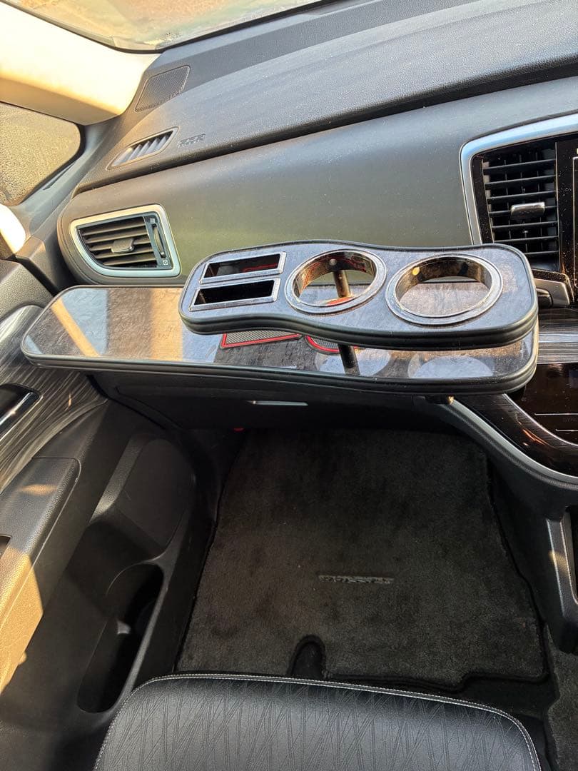 RC オデッセイ　フロントテーブル　ドリンクホルダー　RC1 RC2 RC4