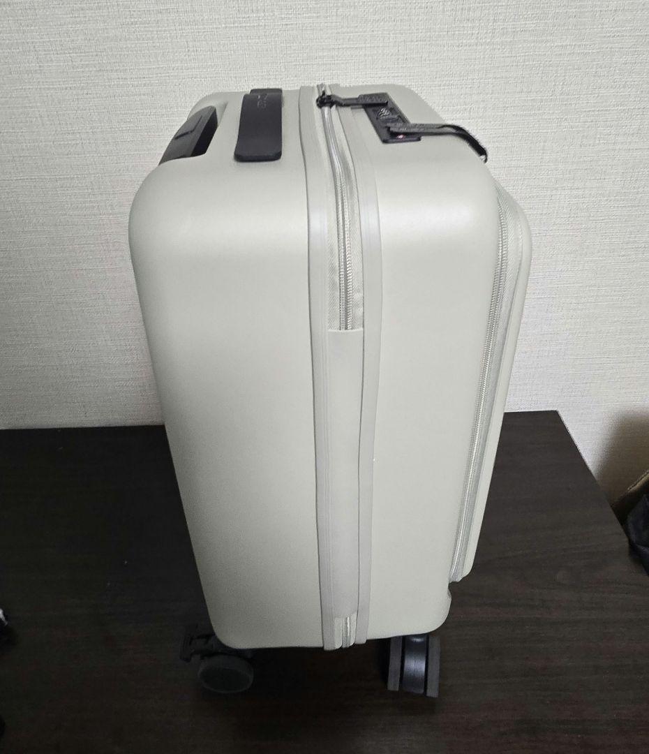 未使用　美品　MAIMO　キャリーケース　白