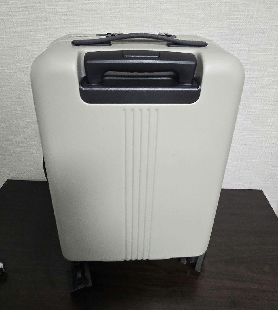 未使用　美品　MAIMO　キャリーケース　白