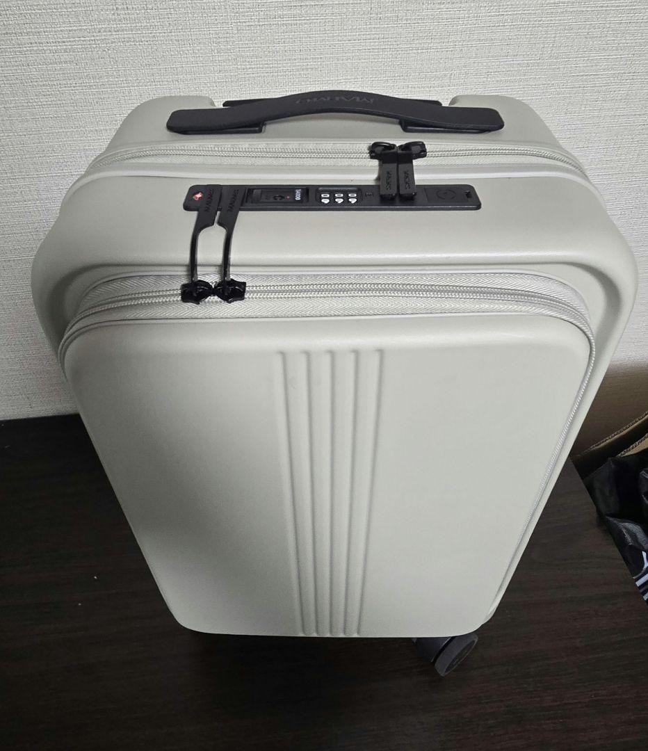 未使用　美品　MAIMO　キャリーケース　白