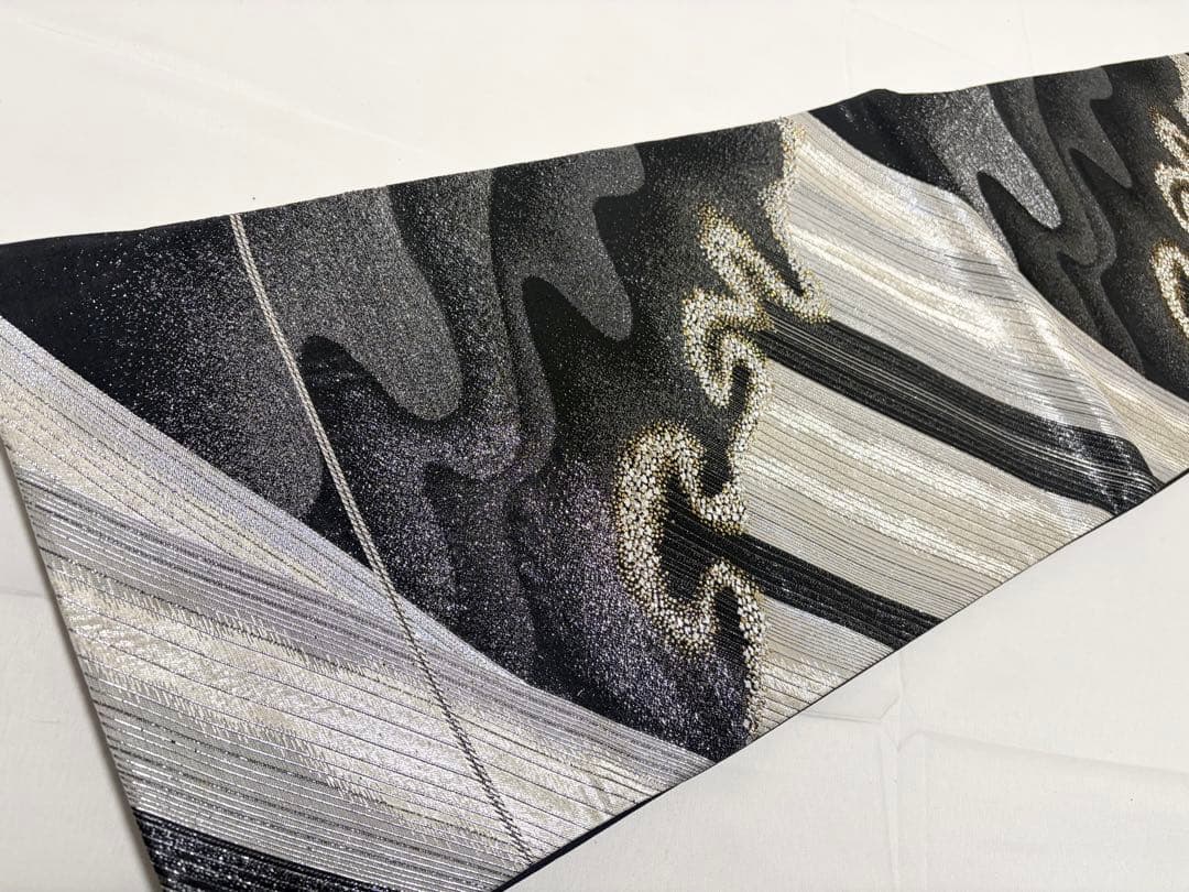 F オーロラ模様 キラキラ 金銀糸 黒地 正絹 六通 袋帯 O1