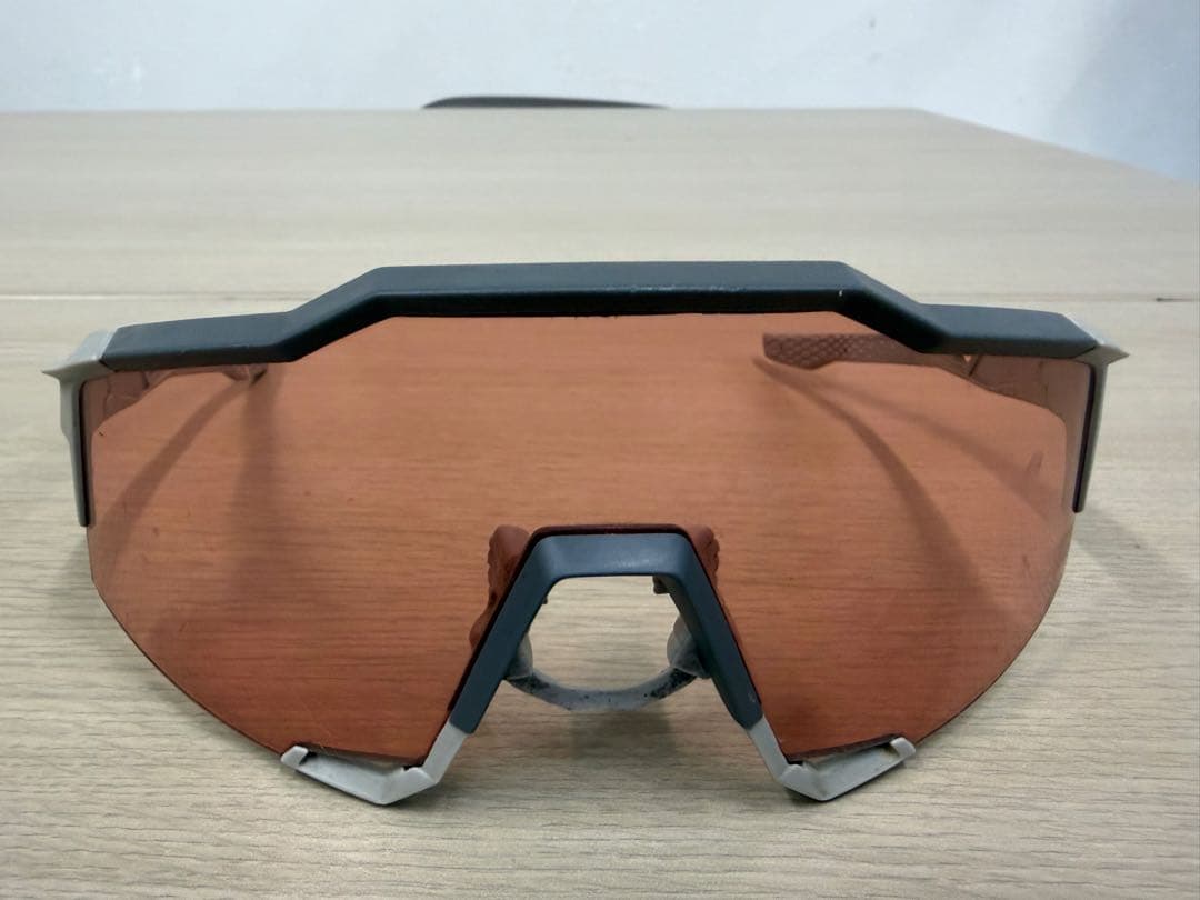 100%ワンハンドレッド スポーツサングラス サイクリング／ランニング ケース無