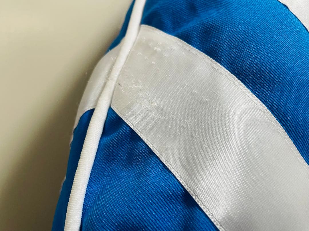 adidas originalsトレフォイル型クッション　ノベルティ　非売品