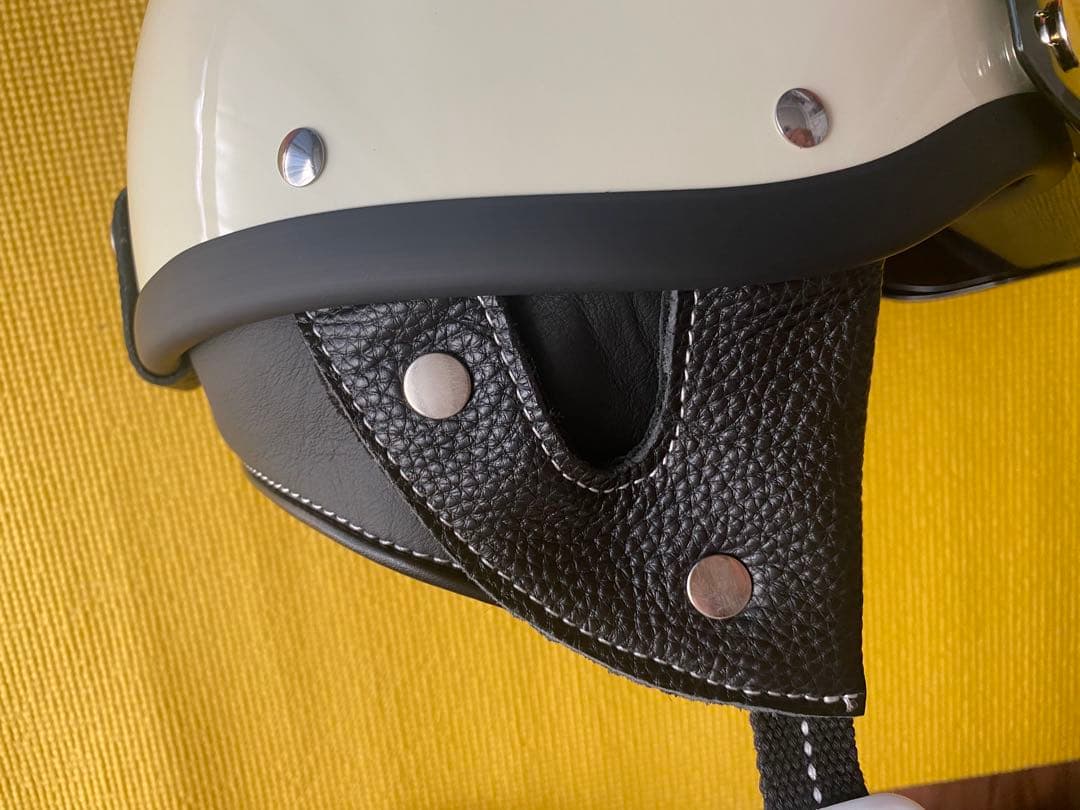 ショーティー　アイボリー　Lサイズ　ハーフヘルメット　BELL TT&CO