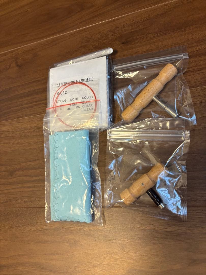 クリスハープ (15弦レバーハープ) ウッディ、教本付き