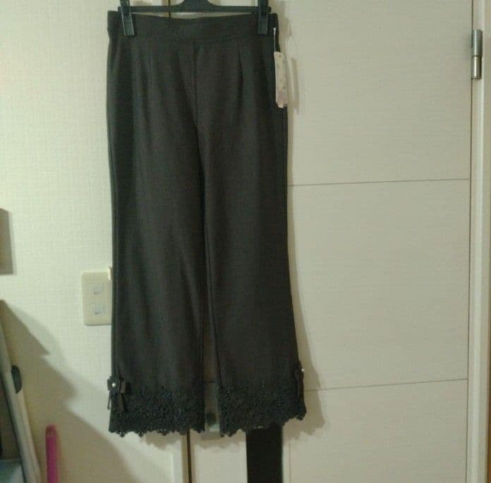 【新品】スーパービューティー裾レース×リボン使い裏起毛パンツ ブラウン44