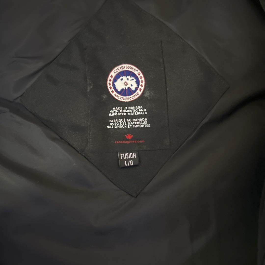 カナダグースダウンベスト