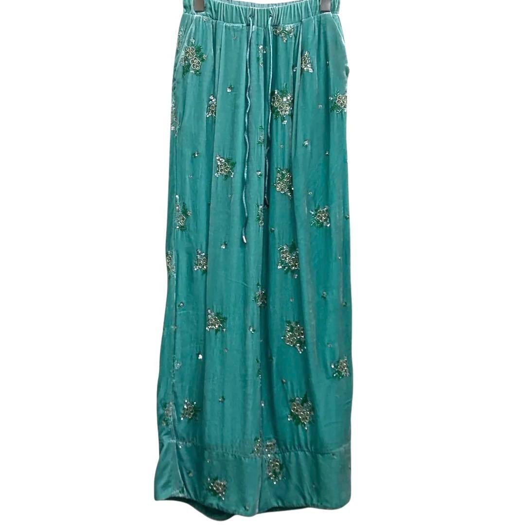 MAISON SPECIAL ビーズフラワーエンブロイダリーベロアパンツ