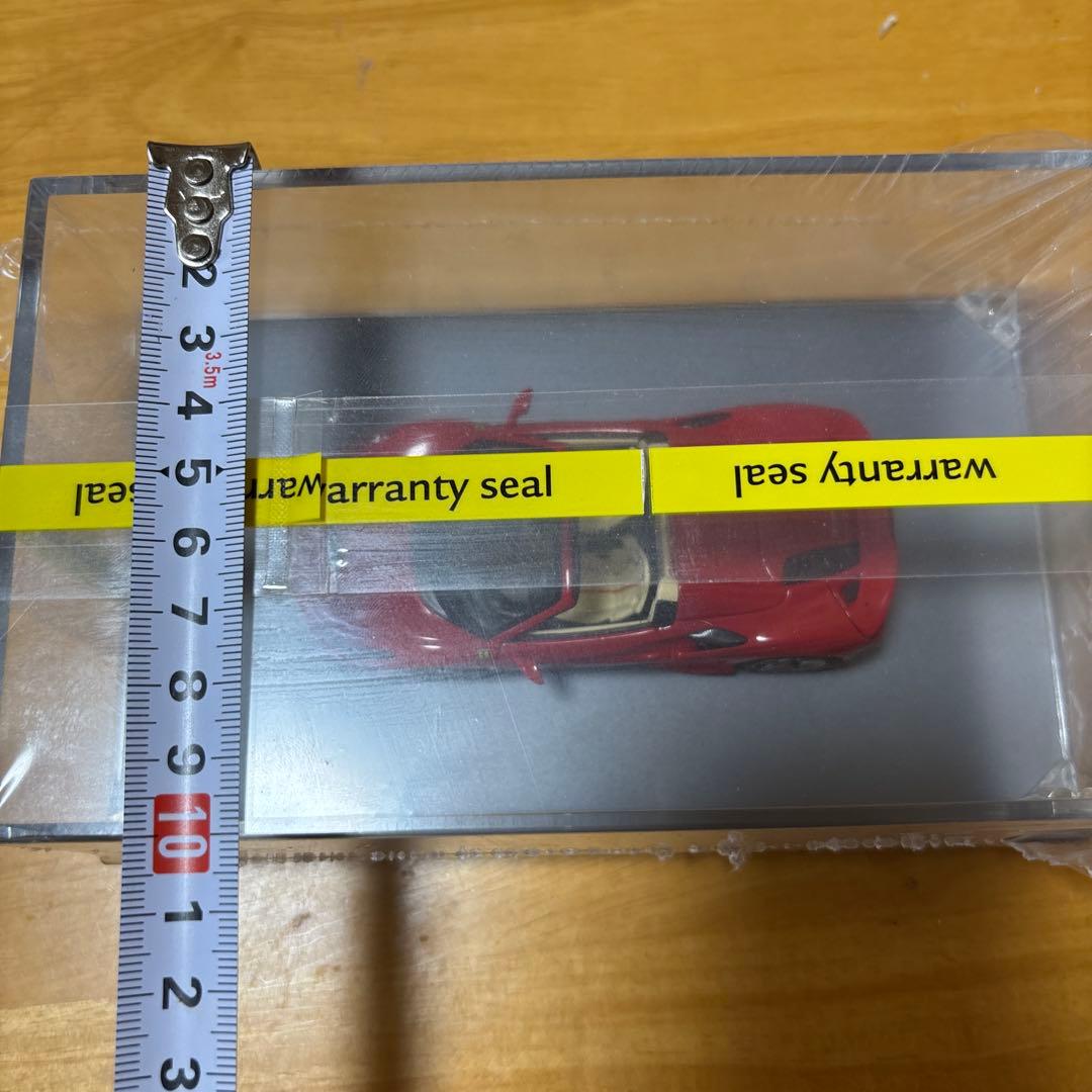 Ferrari F8 Spider ミニカー