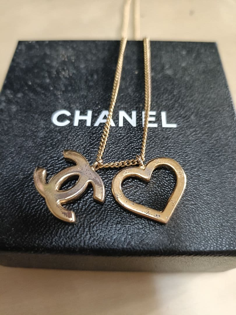 丸*山様 CHANEL ハートとロゴ ペンダントネックレス