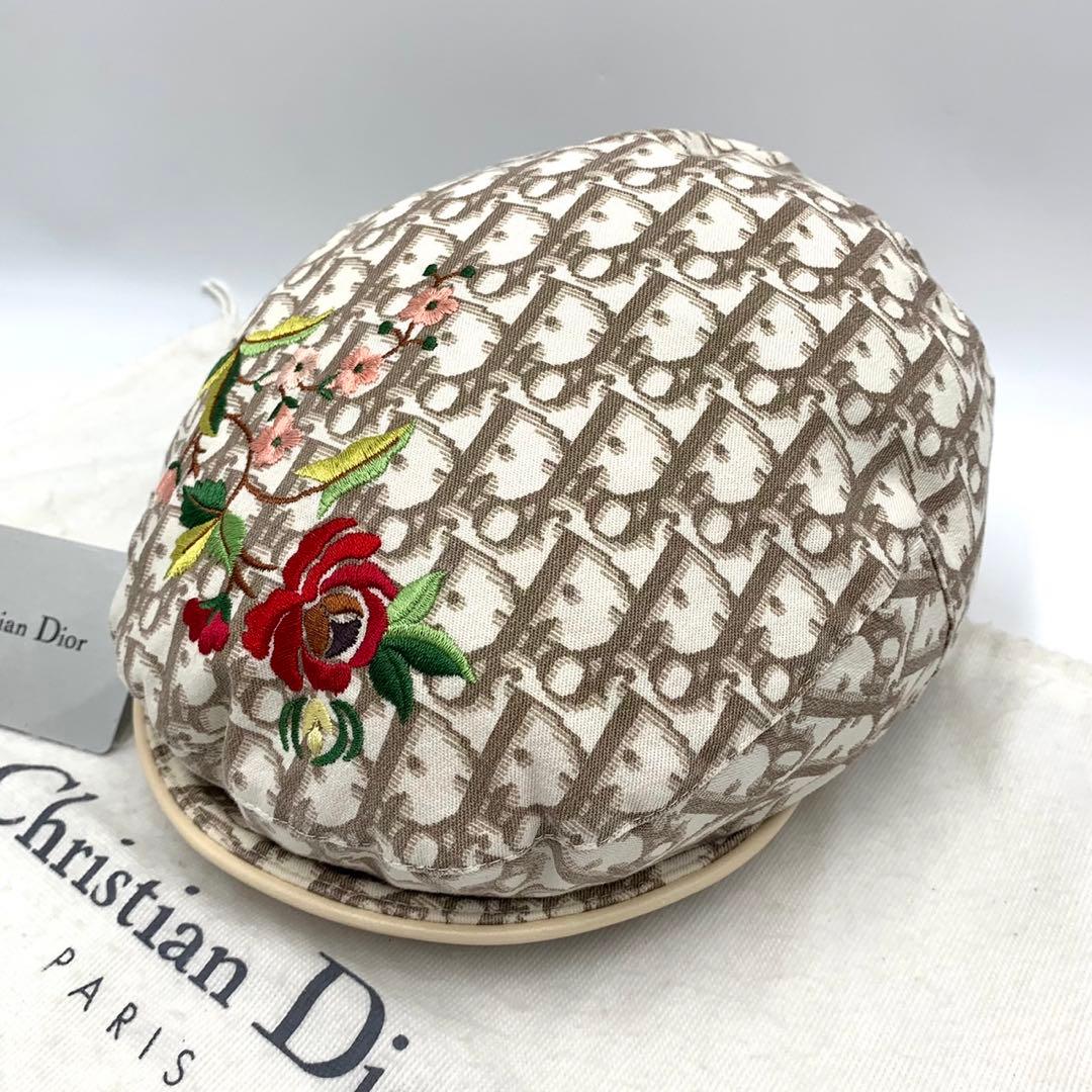［美品］ディオール　トロッター　キャスケット　フラワー刺繍　ロゴプレート