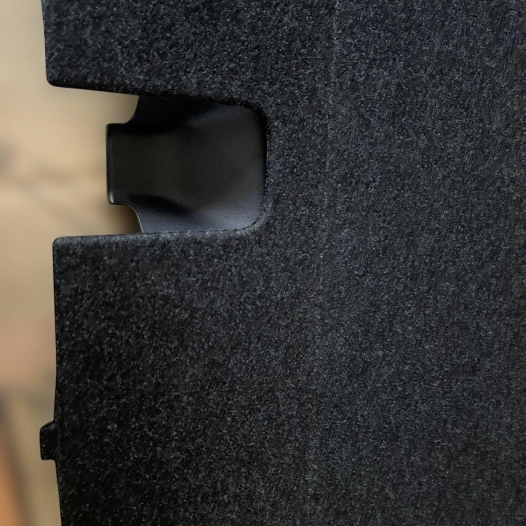 80ヴォクシー　80ノア　エスクァイア　ラゲージボード　美品