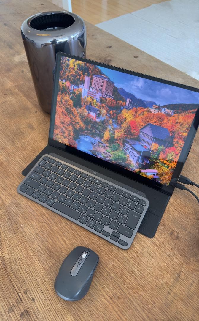 Mac Pro Late 2013 8コア 64GB Dual D700