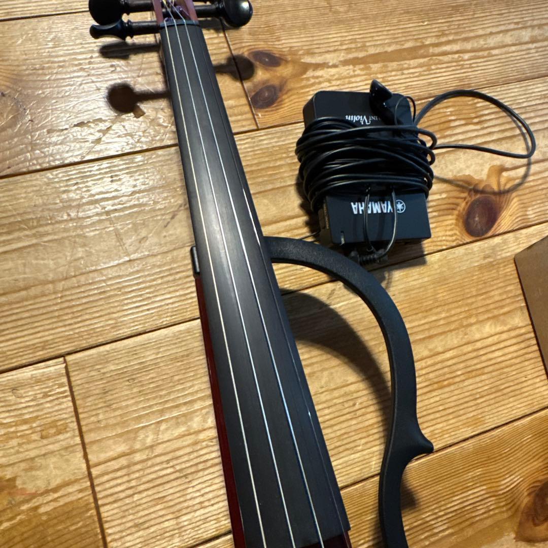 ヤマハYAMAHA YSV104 ほぼ未使用品　中古弓、中古ハードケース付き