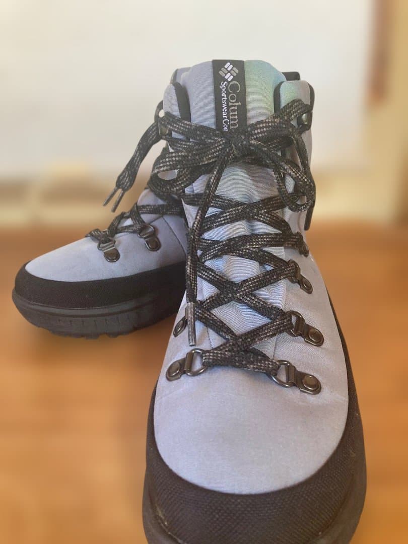 ほぼ新品！Columbia 女性用ウィンターブーツライトブルー