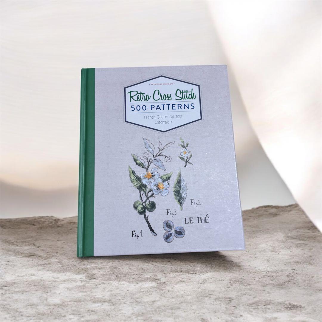 Retro Cross Stitch 500 ヴェロニク アンジャンジェ
