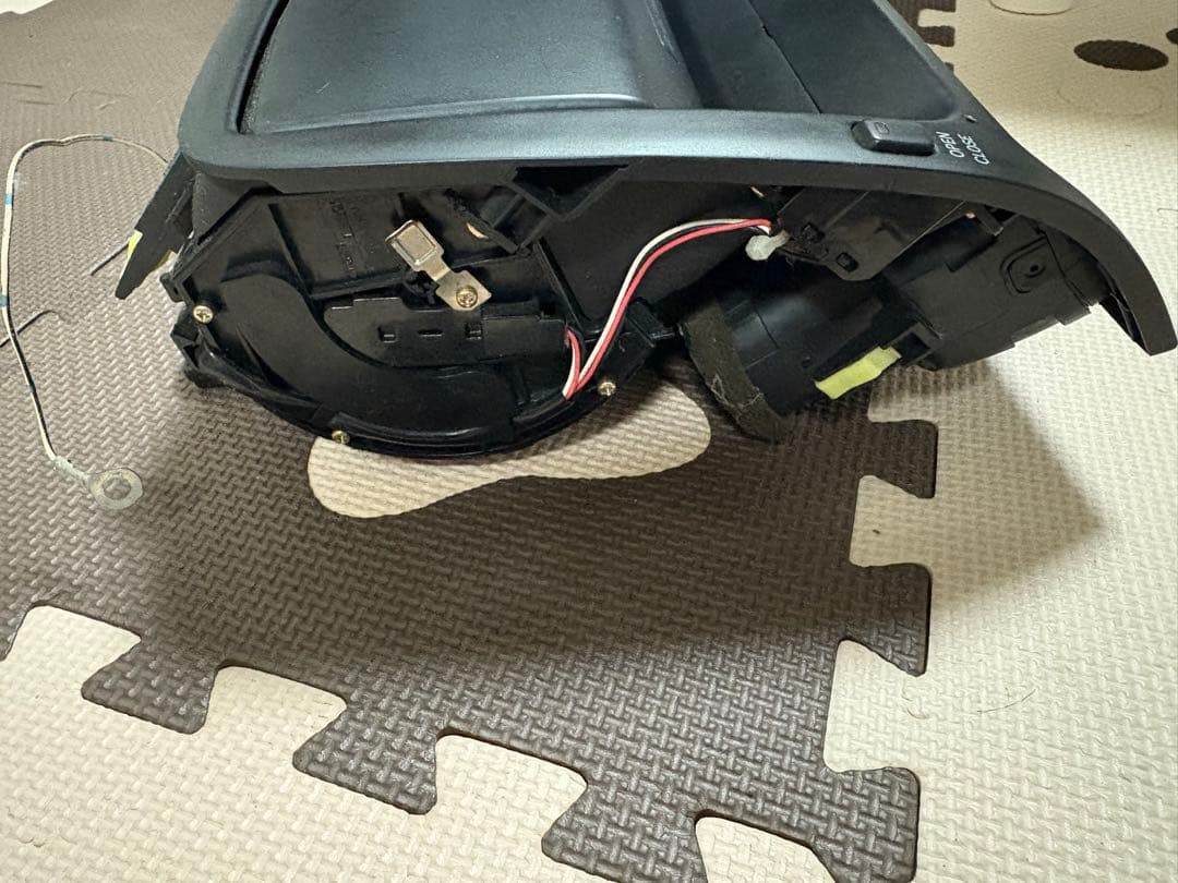 d*9様 トヨタ アルテッツァ 純正ナビ モニター