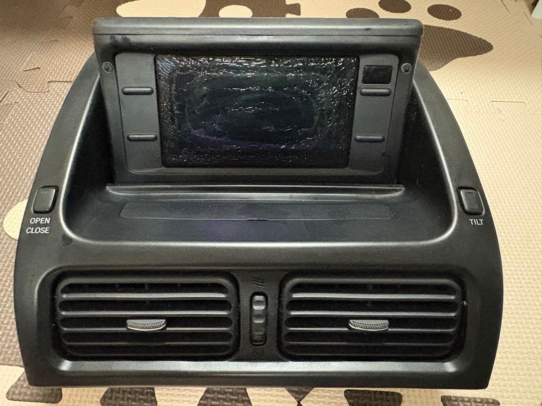 d*9様 トヨタ アルテッツァ 純正ナビ モニター