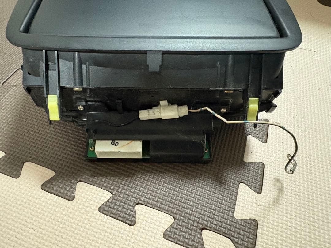 d*9様 トヨタ アルテッツァ 純正ナビ モニター