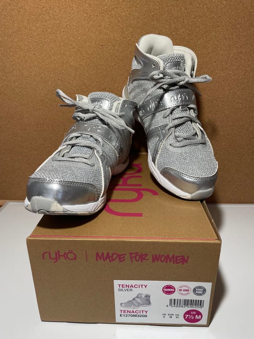 あ*こ様 ryka TENACITY24.0〜24.5