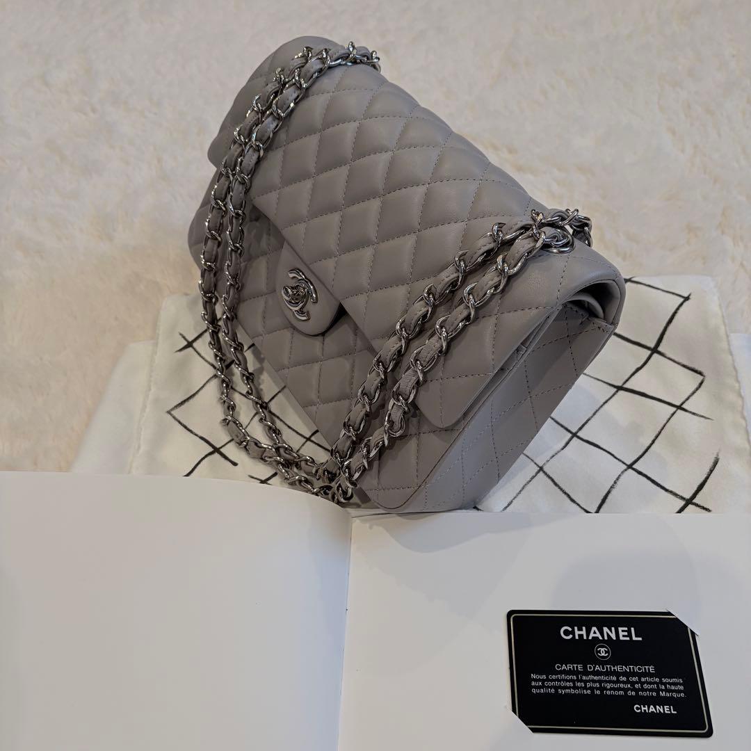 現在商談中　 CHANEL グレー キルティング ショルダー マトラッセ２５