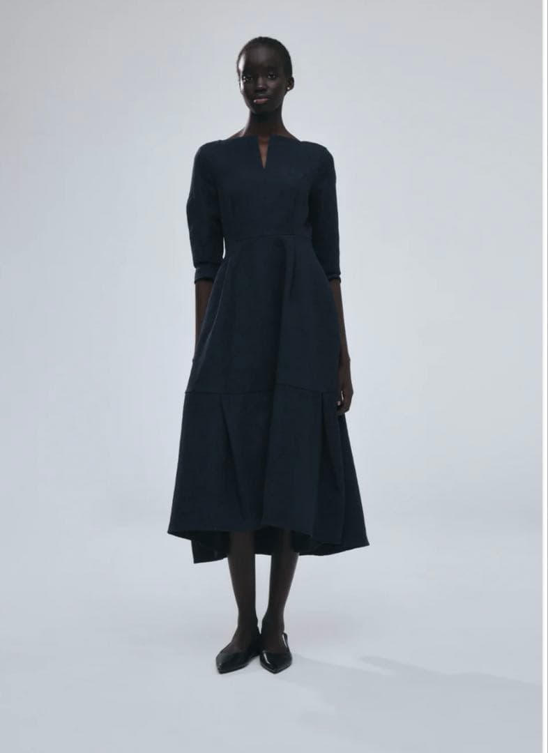 【新品未使用】 ローブブラン KeyneckJacquardDress Sサイズ