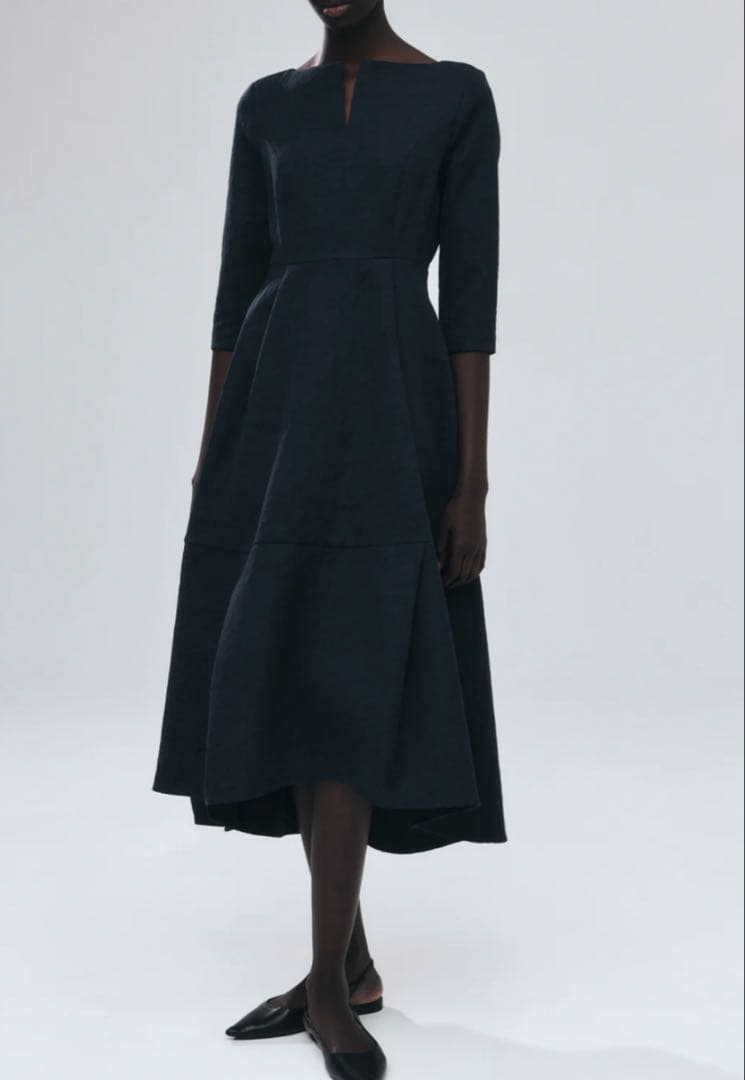 【新品未使用】 ローブブラン KeyneckJacquardDress Sサイズ