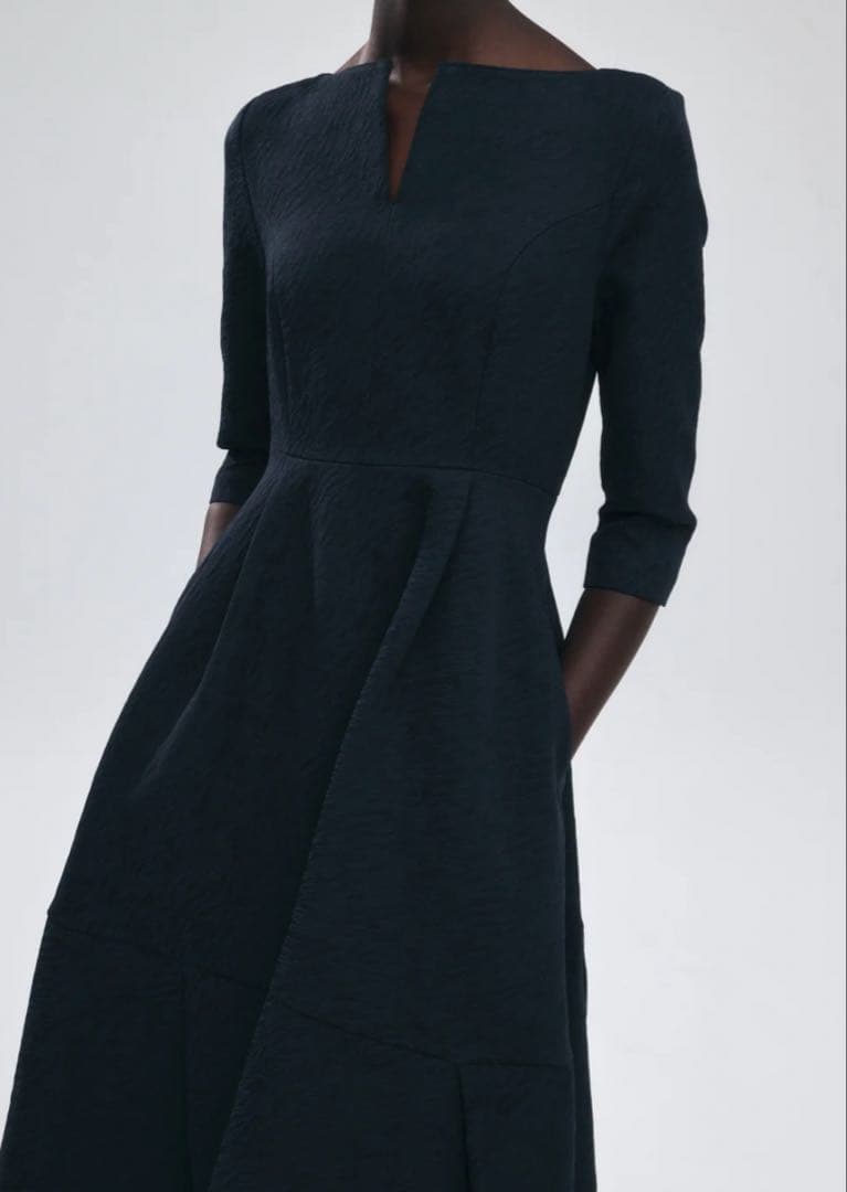 【新品未使用】 ローブブラン KeyneckJacquardDress Sサイズ