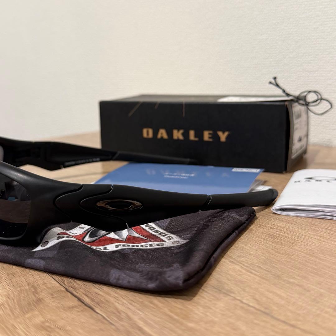 く*ゆ様 OAKLEY STRAIGHTJACKET MatteBlack/Gr