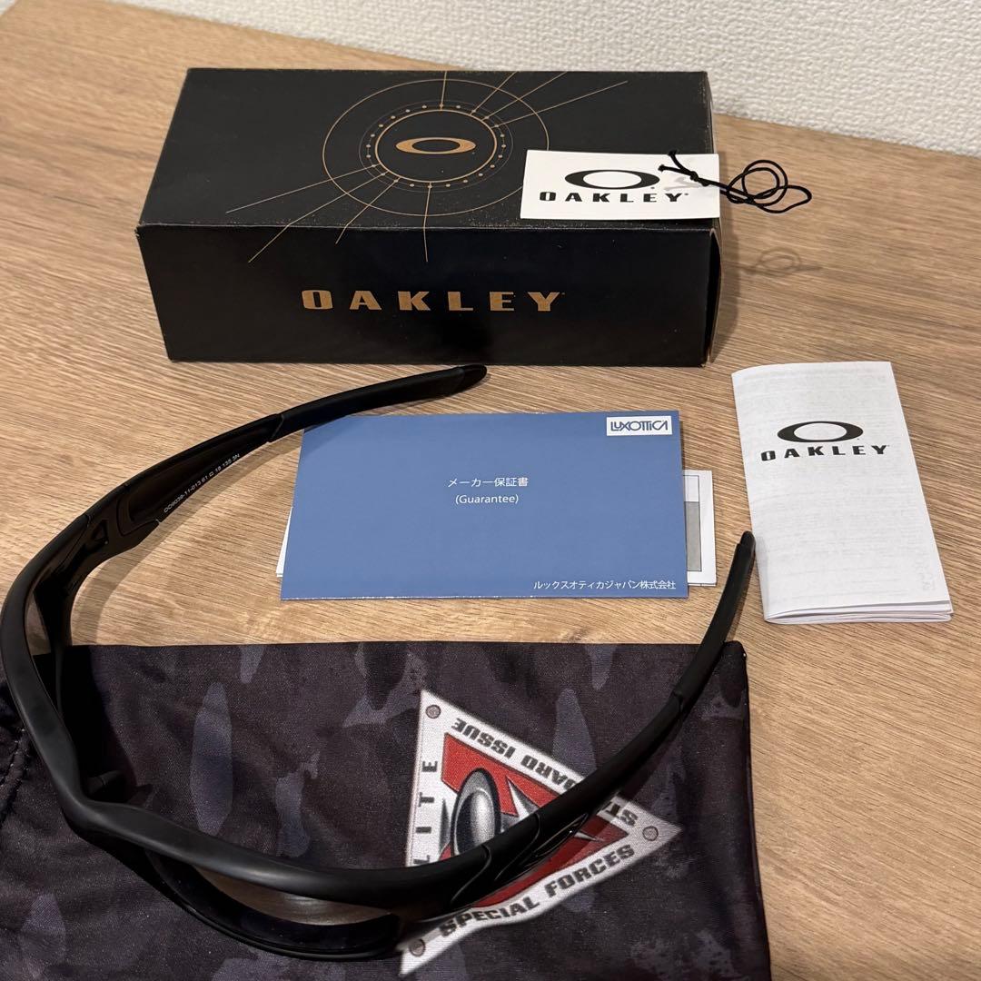 く*ゆ様 OAKLEY STRAIGHTJACKET MatteBlack/Gr