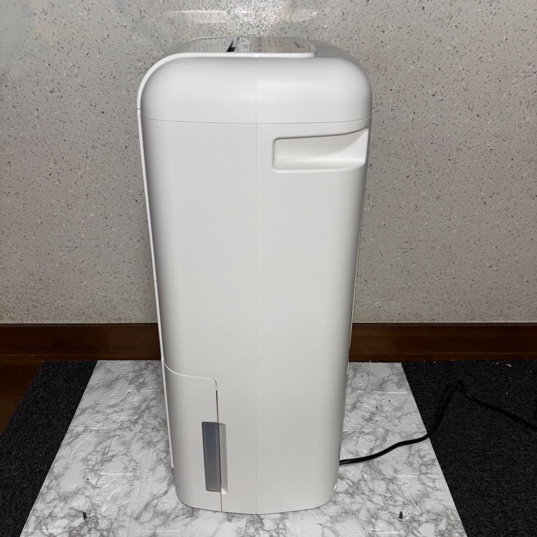 【2021年製】アイリスオーヤマ　衣類乾燥除湿機　IJC-M120-W