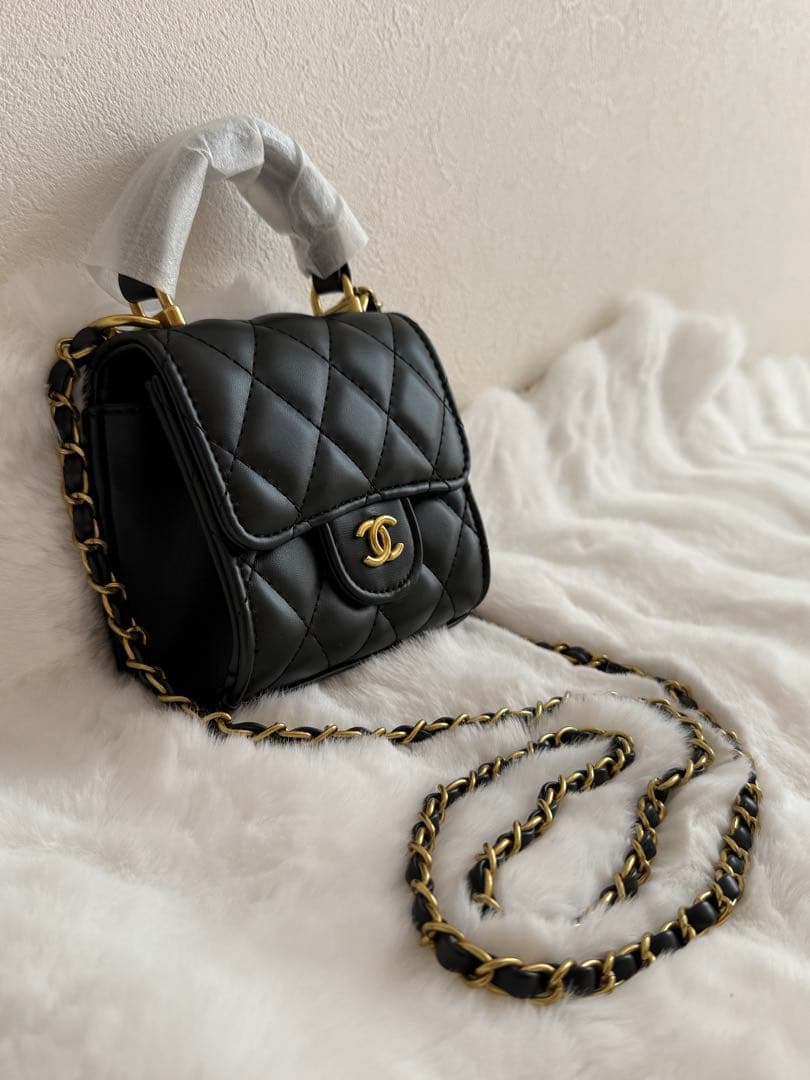 CHANEL チェーン　ミニショルダーバッグ