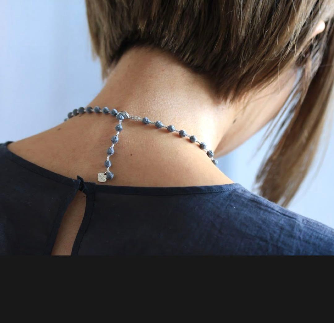 OOO トリプルオー　スフィアカラーネックレス　グレー×シルバー