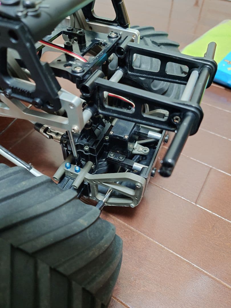 トシヒロ TXT-1 4WDS仕様 モンスタートラック フルベアリング