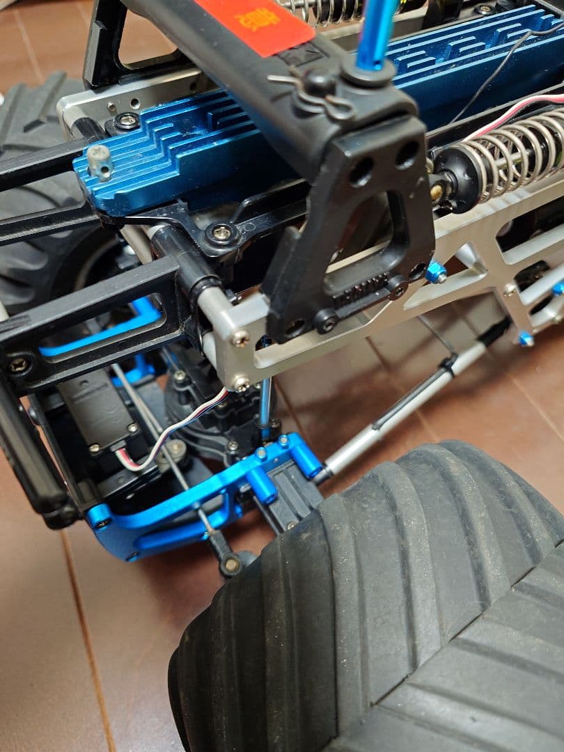 トシヒロ TXT-1 4WDS仕様 モンスタートラック フルベアリング