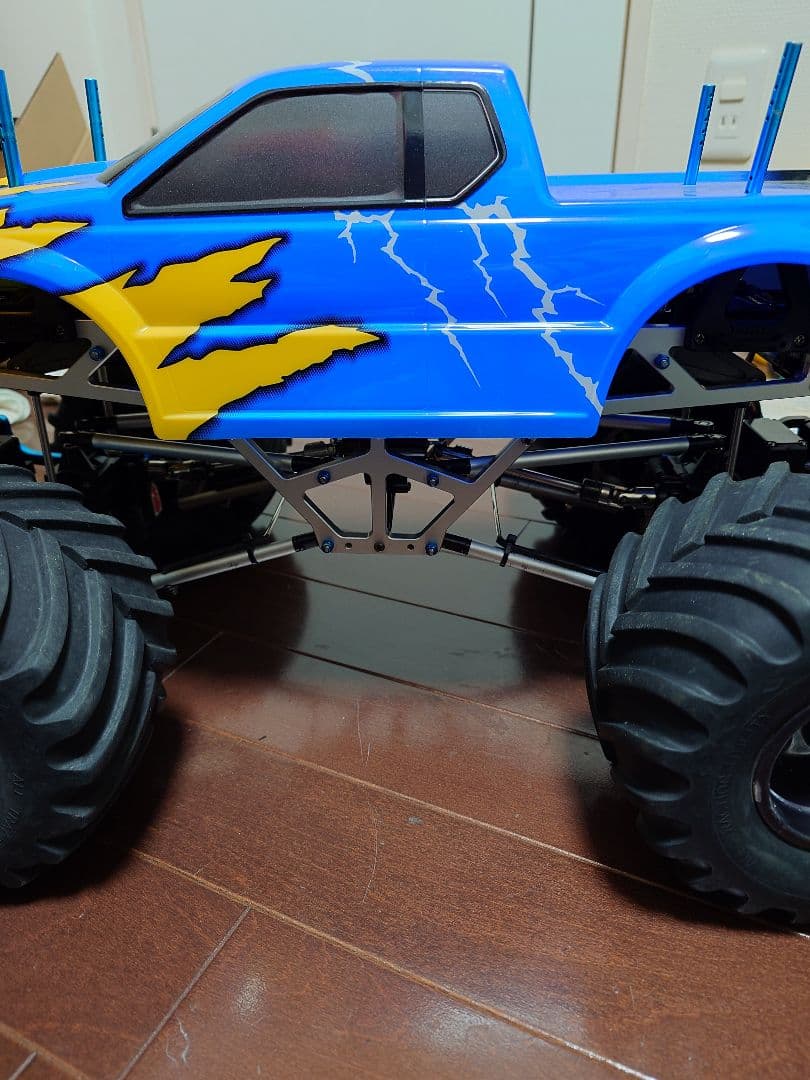 トシヒロ TXT-1 4WDS仕様 モンスタートラック フルベアリング