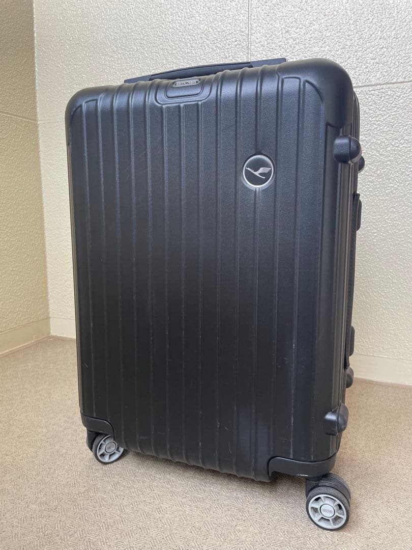 リモワスーツケース　ルフトハンザ航空コラボ　限定品　機内持ち込み可　ブラック　黒