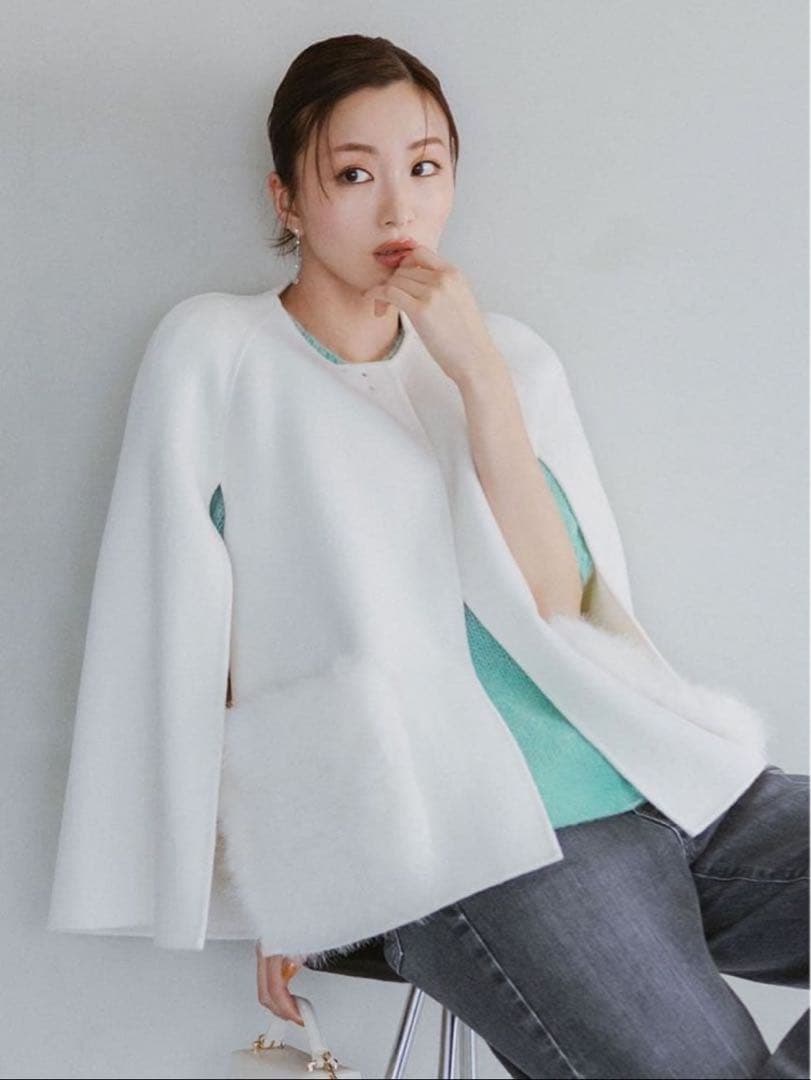 セルフォードファーポケットケープジャケット　ホワイト