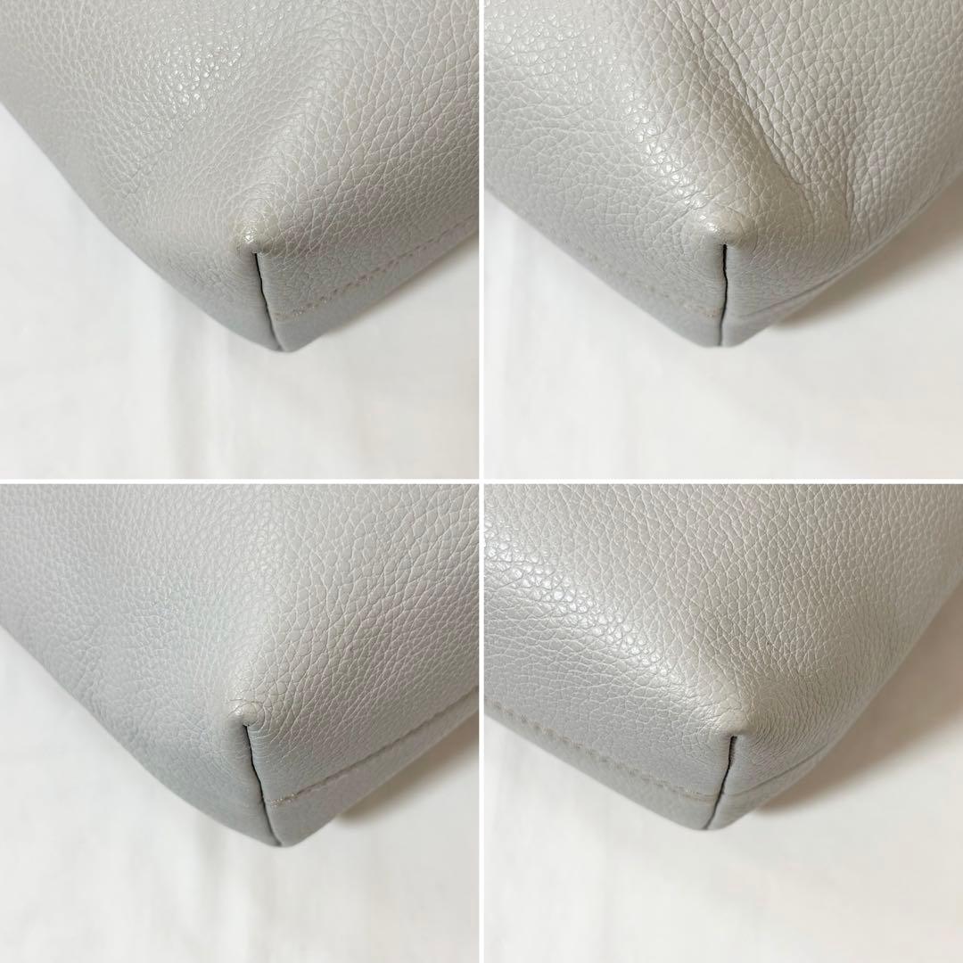 極美品✨フルラ・2wayバッグ 手提げ斜め掛け レザー 無地 ライトグレー系