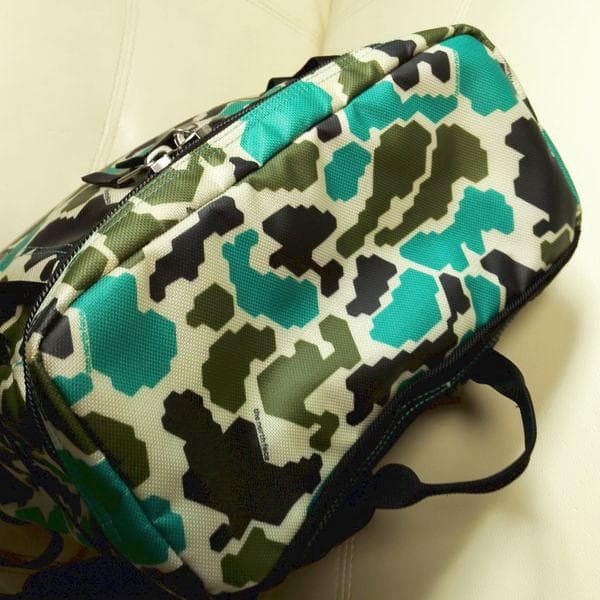 ノースフェイス ヒューズボックス ジェイデングリーン 30L リュック カモフラ