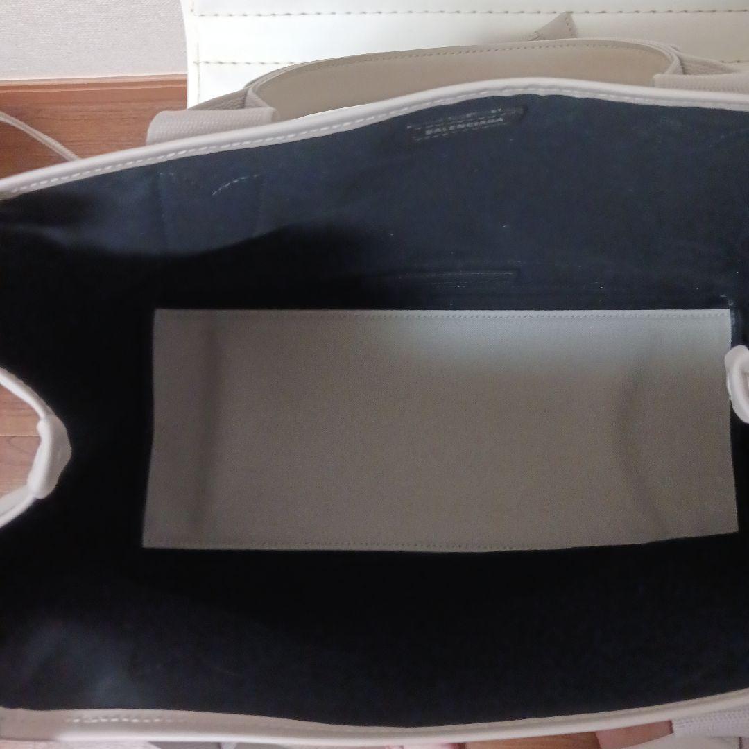 2481　レア　バレンシアガ　カバスM　ベージュ　新品未使用