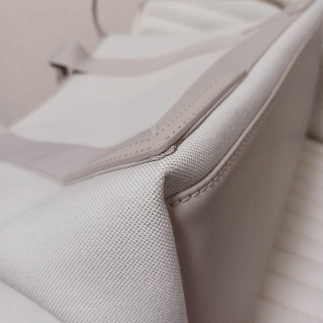 2481　レア　バレンシアガ　カバスM　ベージュ　新品未使用